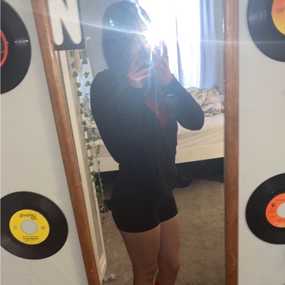 Meet your Posher, Aja - Picture 1 of 1